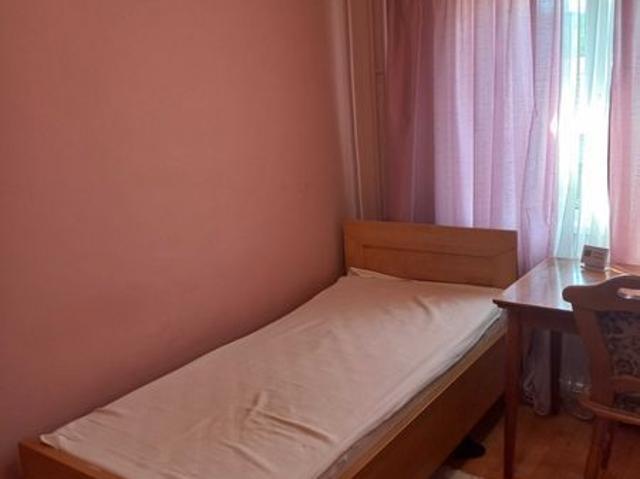 Dau in chirie apartament 3 camere pe termen lung