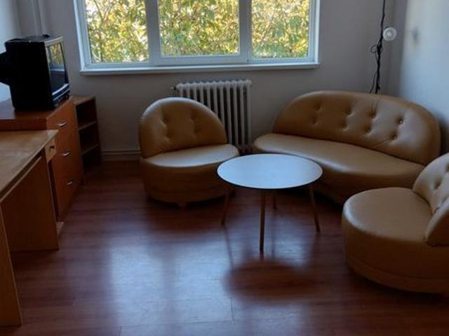 Dau in chirie apartament 1 camera