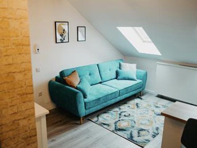 Dau in chirie apartament cu 2 camere