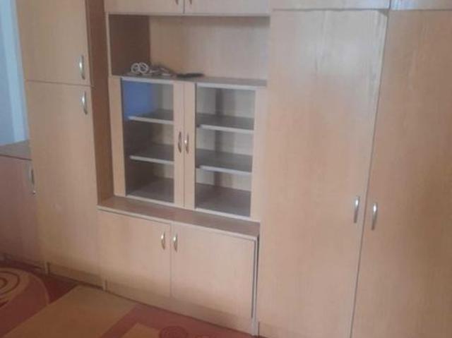 Dau in chirie apartament cu o camera in zona Nova Vita
