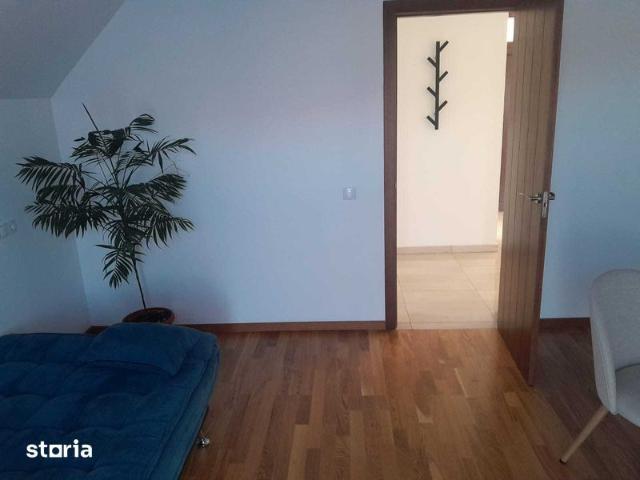Dau in chirie apartament la casa in Nasaud
