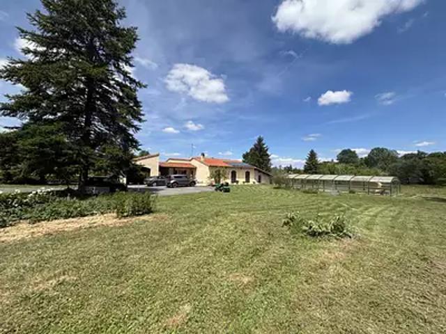 Daumazan sur Arize 09350 Achat / Vente maison 4 pièces t4 piscine
