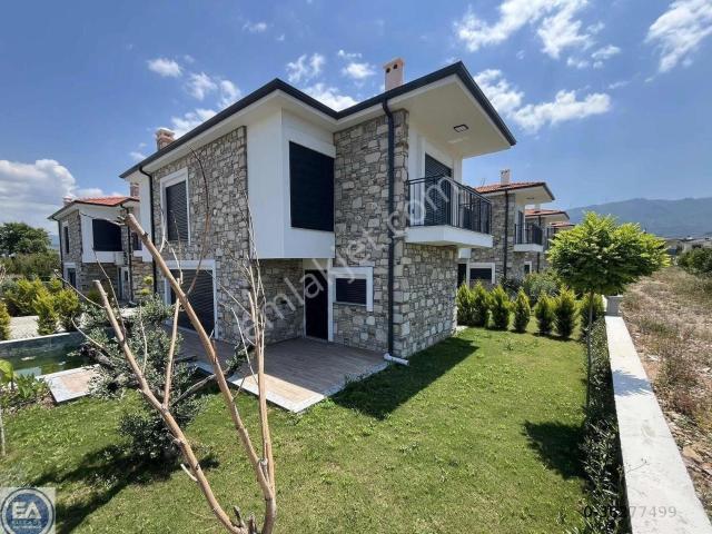 Davutlar 'da Satılık Müstakil Özel Havuzlu Taş Villa