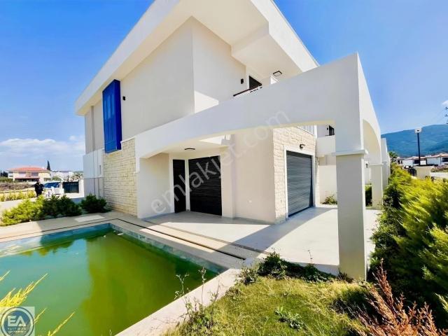 Davutlar Müstakil Özel Havuzlu Geniş 4+1 Sıfır Villa