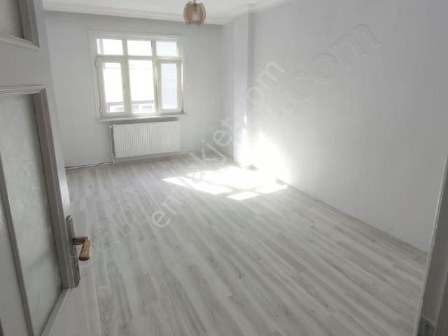 Davutpaşa Mah 80m² 2+1 3.kat Satılık Hisseli Daire █ Yapısat █