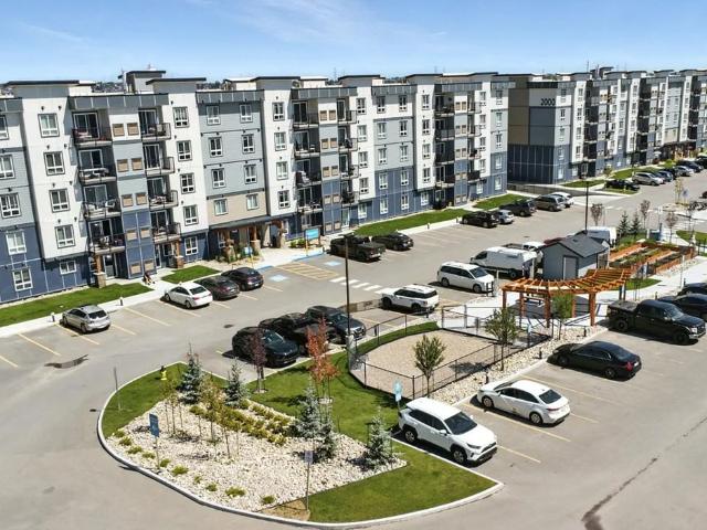 Dawson's Landing Apartments 2 Bedroom Apartment for Rent at 80 Dawson Dr, Chestermere, AB T1X 2W5