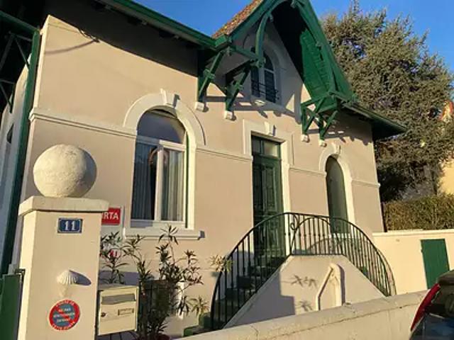 Dax 40100 Achat / Vente maison 14 pièces t14 au dernier étage terrasse
