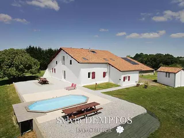 Dax 40100 Achat / Vente maison 10 pièces t10 piscine terrasse