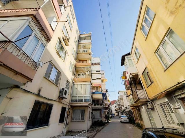 Dayı Emlaktan Deniz Görür Doğalgaz Sobalı Merkezde Satılık Daire