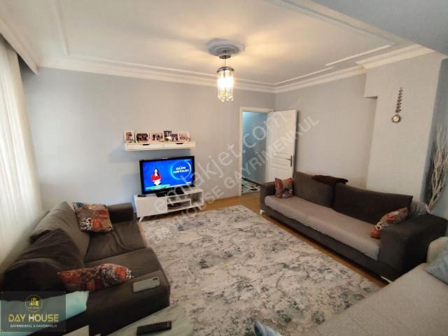Day House Gayrimenkul'den 2+1 Masrafsız Ara Kat Daire
