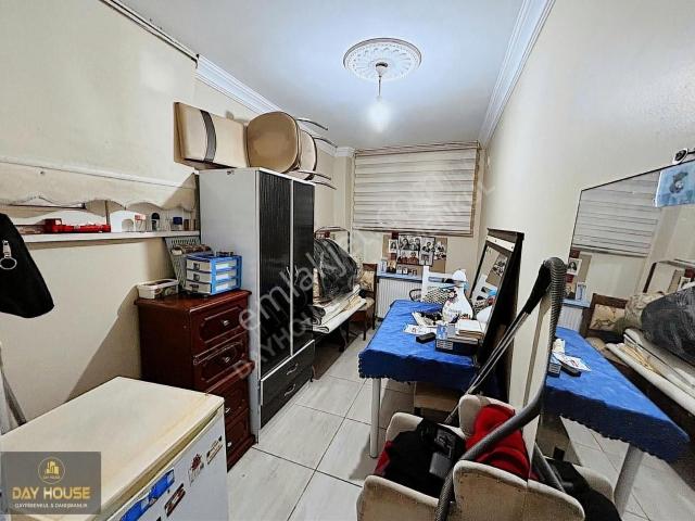 Day House Gayrimenkul'den Gazi Mah. Fırsat 1+1 Bahçe Kat Daire