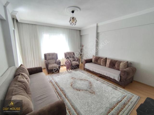 Day House'den Güney Cephe Balkonlu Masrafsız Geniş Ferah Daire