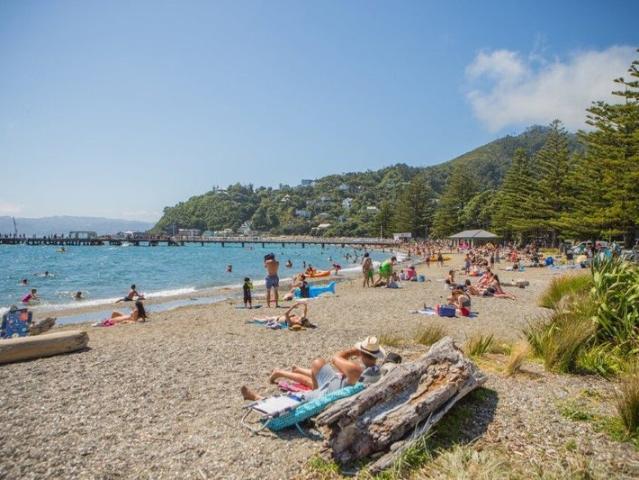days bay, 3 bedrooms