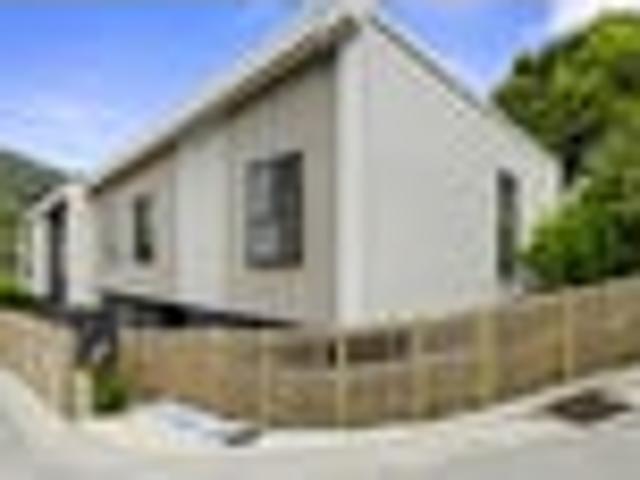 Days Bay, 3 bedrooms, $750 pw