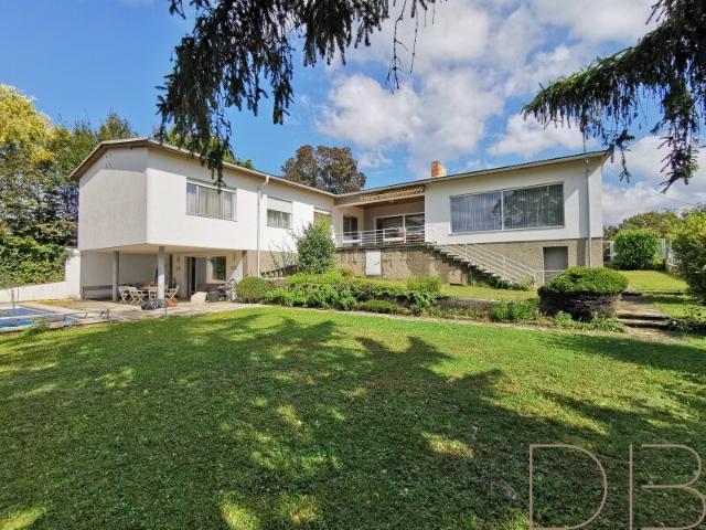 DB Immobilien | Einzigartiger Bungalow mit großzügigem Bau Grundstück und Pool zu verkaufen!