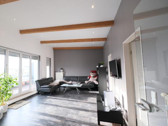 DG Wohnung mit Garage und toller Dachterrasse