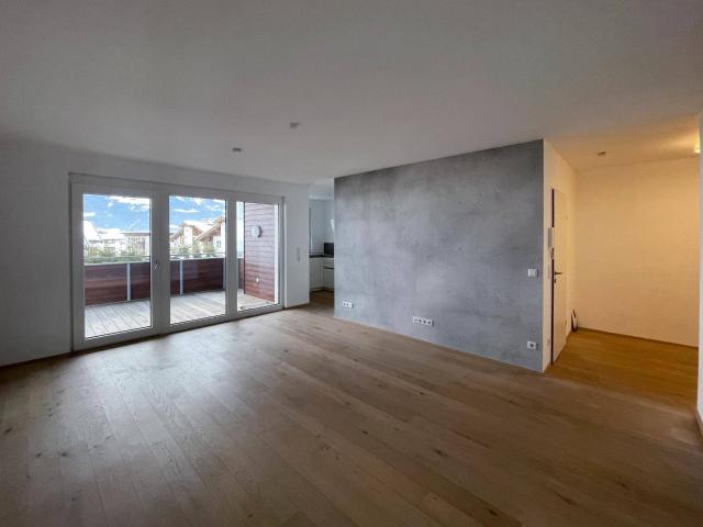 DG Wohnung mit Kaiserblick in ruhiger Lage 06254