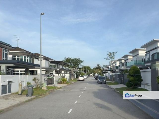 D'Grande Double Storey Link Bungalow @ Bukit Indah