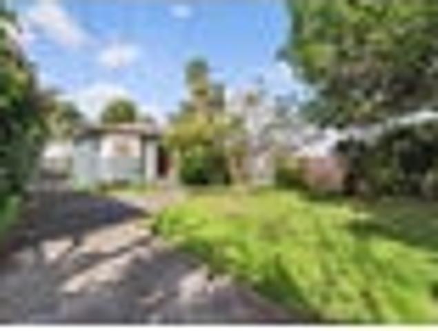 DGZ 1053m2 Freehold! $775K BELOW CV? Must Sell!