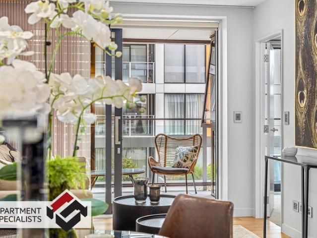 DGZ, 2 Bed, 2 Bath Priced to Go!