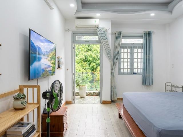 [DD085] Nhà đẹp 4 tầng sát Sân golf Tân Sơn Nhất Giá 10. X tỷ