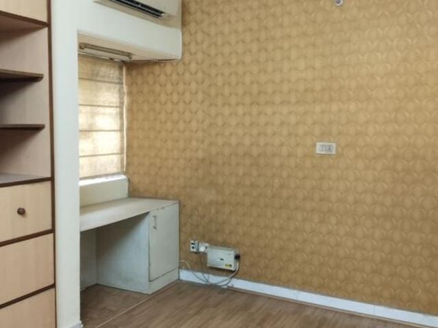 Dda Apartment 3 Bedroom 1800 Sq. Ft. Apartment in Sarita Vihar Delhi Listing ID: #10158