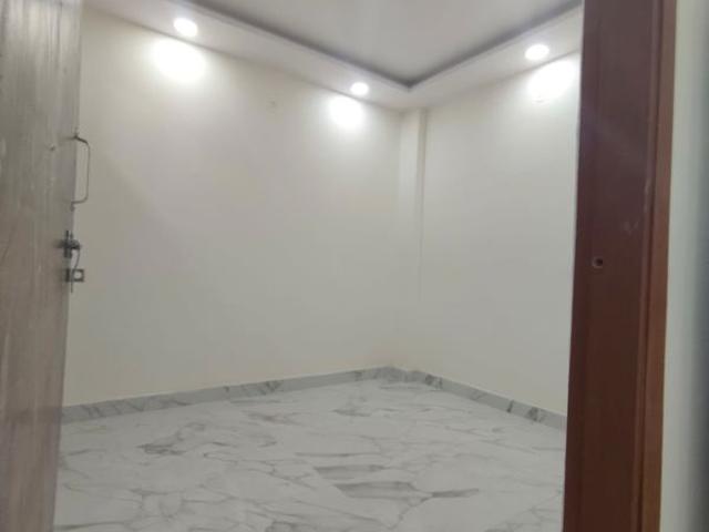 Dda Flat Janta Flat Sarita Vihar 1.5 Bedroom 450 Sq. Ft. Independent House in Sarita Vihar Delhi Listing ID: #10325