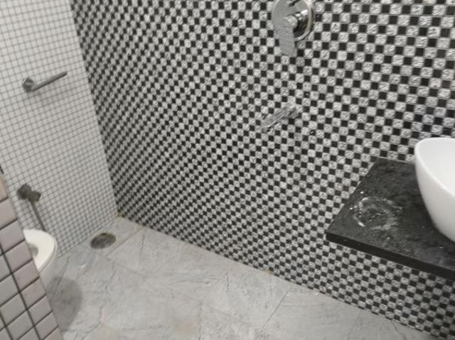 Dda Flats Vasant Kunj 3.5 Bedroom 2200 Sq. Ft. Apartment in Vasant Kunj Delhi Listing ID: #10212