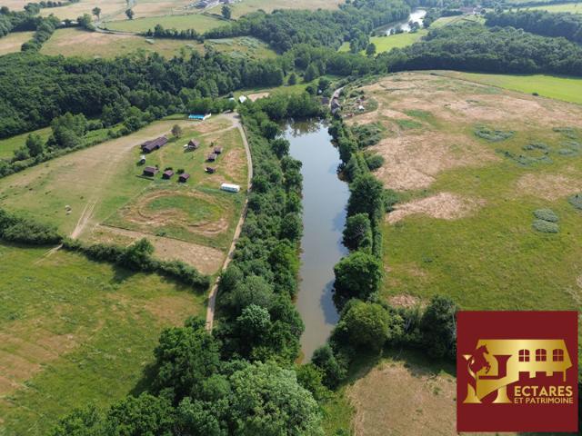 Domaine de loisirs 10 à 60 hectares attenants