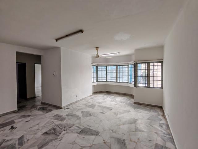 De Tropicana condo NICE CONDITION