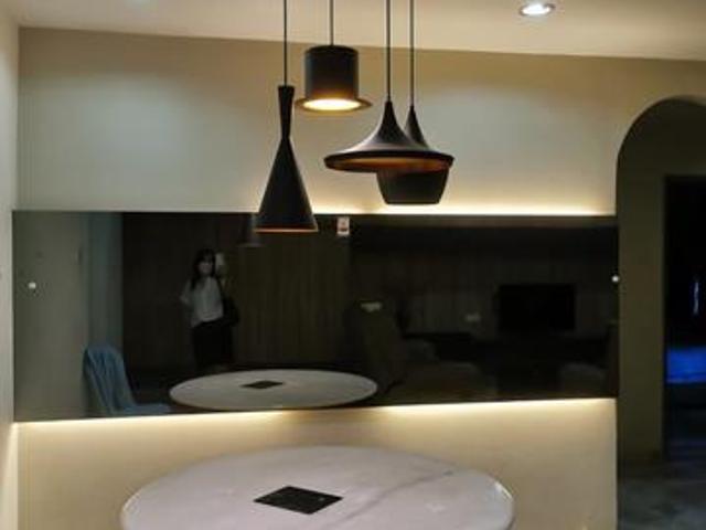De Tropicana condo WITH NICE RENOVATION