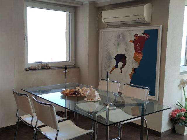 De vânzare apartament 3 camere Constanta Faleză Nord
