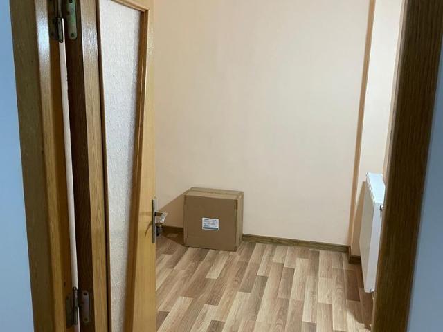 De vanzare apartament 2 camere zona I uri, mobilat