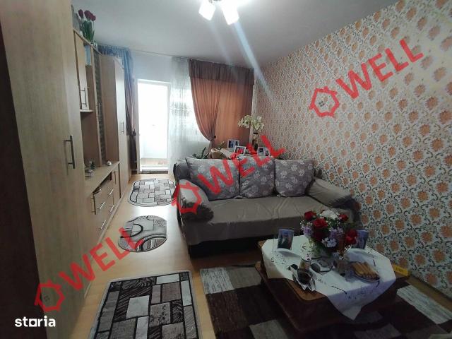 De vânzare apartament cu 3 camere în Înt. Buzăului, pe strada Ciucaș!