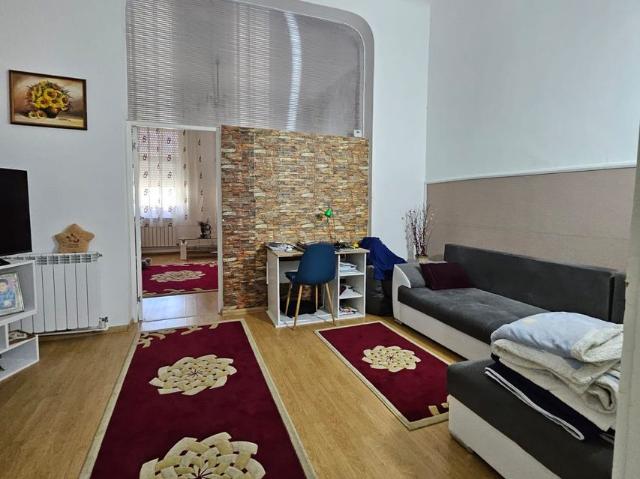 De vanzare Apartament la casă – ultracentral, Oradea