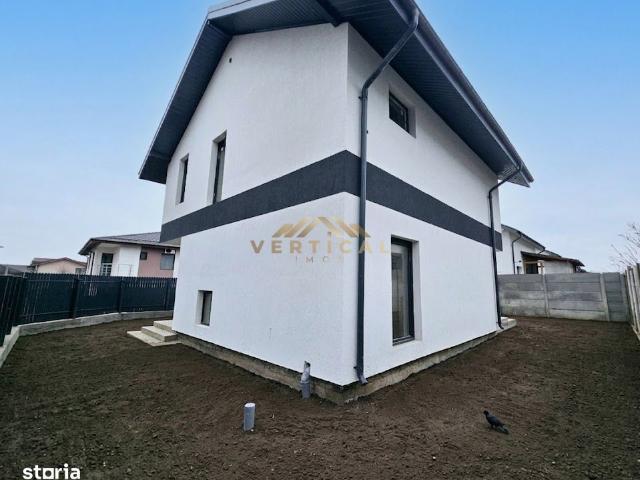 De vanzare vila 4 camere centrul comunei Berceni
