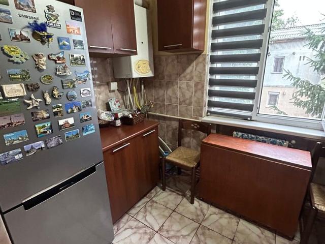 De vanzare 2 camere, mobilat, 44900 e