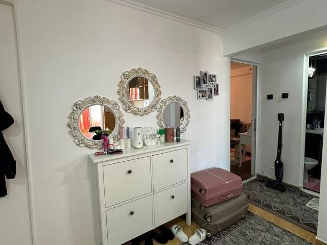 De vanzare 2 camere și balcon, 60mp, Pret 60000 euro