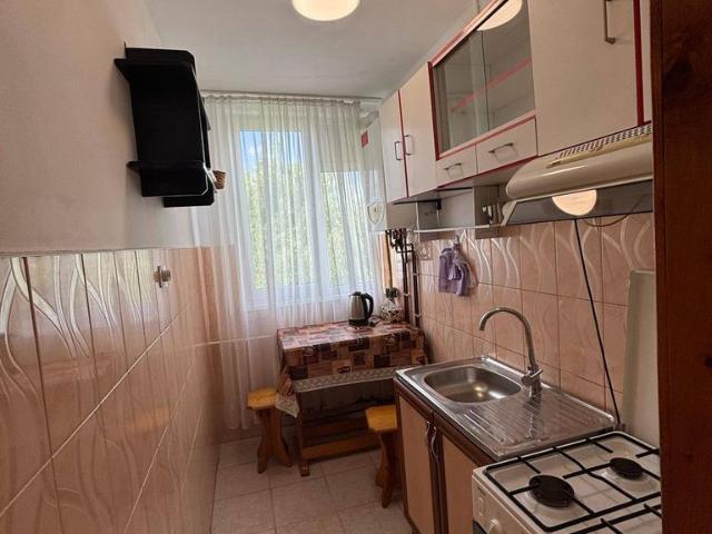 De vanzare 2 camere, 33500 e, bl Republicii