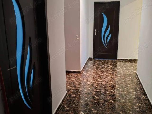 De vanzare 4 camere, decomandat, ULTRACENTRAL, Pret 91000 euro