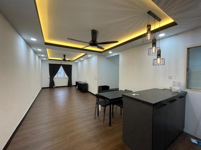 De Bayu Apartment Setia Alam Cantik Untuk Dijual Harga Berpatutan