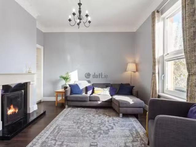 De Courcey Square, Glasnevin, Dublin 9 is for rent