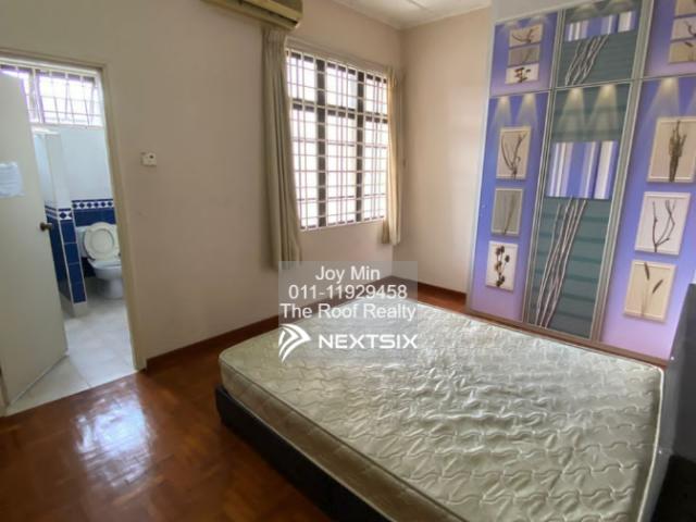 地点 | Location：Taman Naib Kadir Damai 土地面积 | Land Size：3212sf 屋身 | Built Up Area：26'x37' 卧室 | Bedrooms：3 浴室 | Bathrooms：2 永久地契 | Freehold