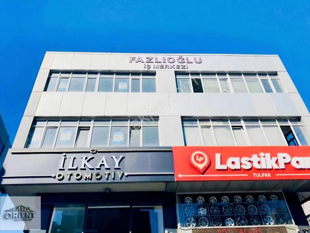 Değer Kazanan Bölgede Satılık 114 M² Köşe Dükkan