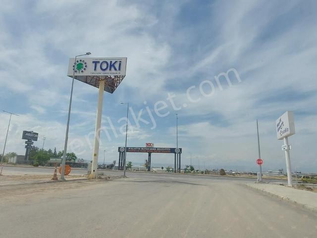 Değer'den İkizce De Maski Arkası 3+1 Ara Kat Daire