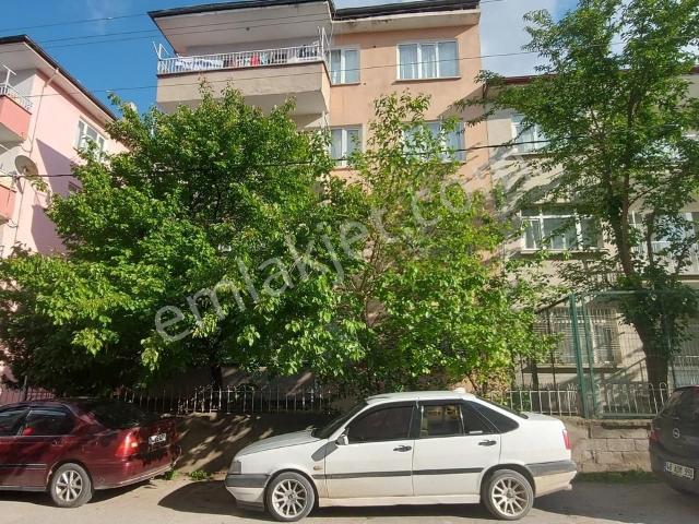 Değer'den Paşaköşkünde 1+1 Eşyalı Geniş Daire