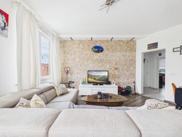 De Haecht district | Renovated 1 bedroom apartment!