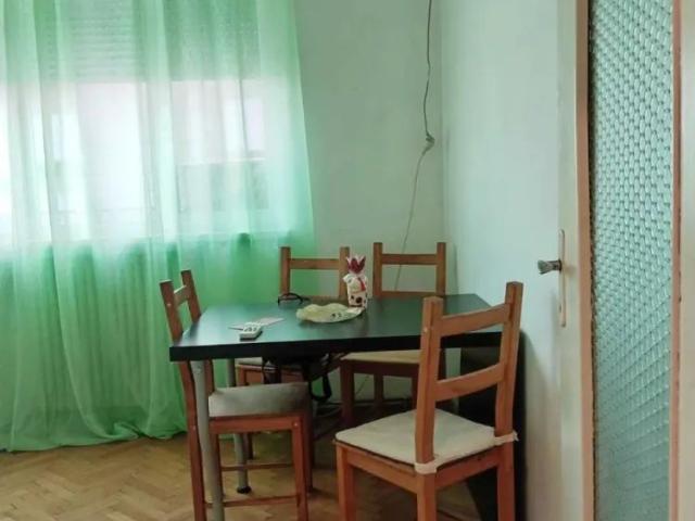 De închiriat apartament Universitate
