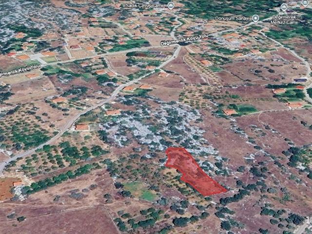DEĞİRMENLİK'TE 1430 M2 RESMİ YOLU OLAN YATIRIMLIK FIRSAT TARLA