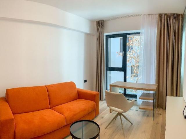 De Inchiriat 3 Camere | Herastrau | Nord